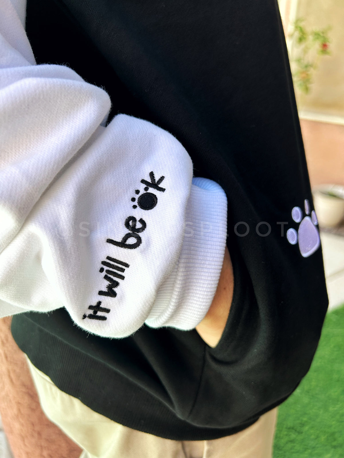 OK-PAWCKET CREWNECK